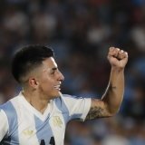 Thiago Almada a offert la victoire à l'Argentine vendredi en Uruguay KEYSTONE/EPA/RAUL MARTINEZ